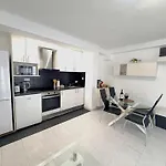 Evans Realty Cg 2 Linea Playa Centro Boliches Lejlighed Fuengirola